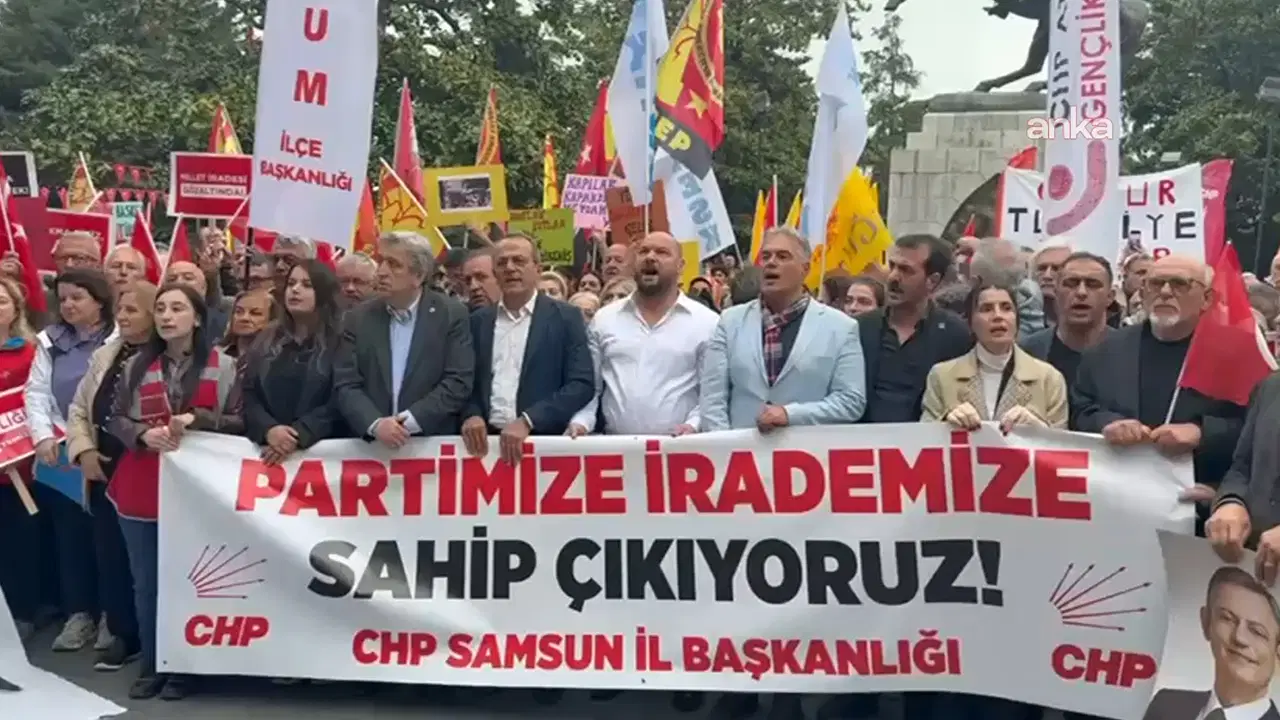Samsun'da 'Atatürk'ün eserine sahip çıkıyoruz' eylemi