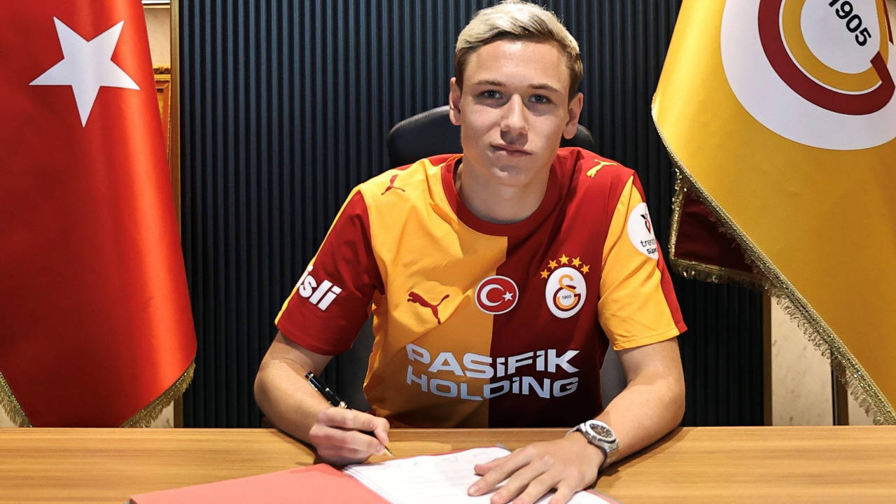 Nihat Kahveci'den Galatasaraylı yıldıza tepki: 'Olmaz bu kadar'