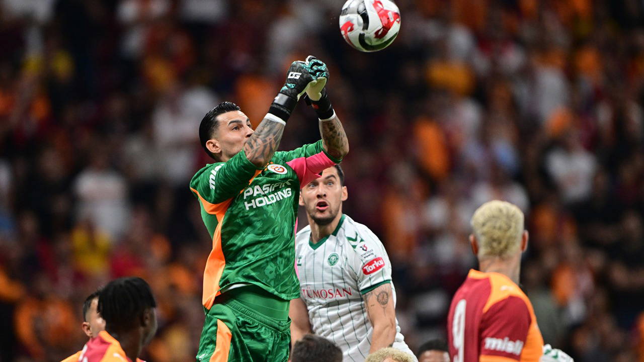 Milli kaleciye rakibinden büyük övgü!