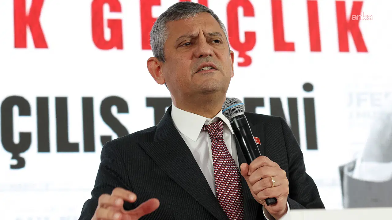 Özgür Özel'den İBB Davası'ndaki tahliyelere ilişkin açıklama: 'Bunların artarak devam edeceğini göreceğiz çünkü...'