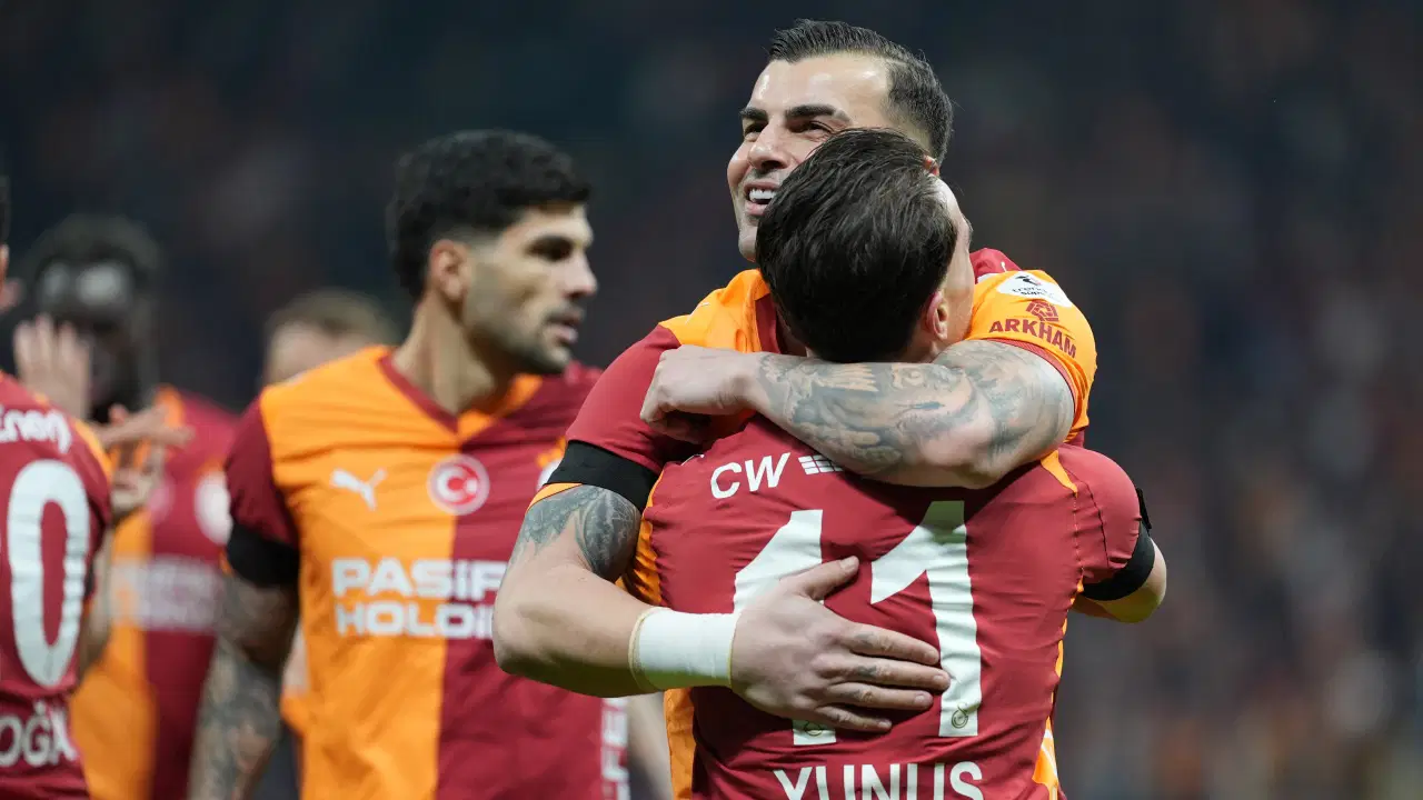 Galatasaraylı oyunculardan Fenerbahçe göndermesi!