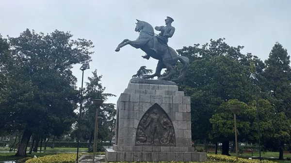 Onur Anıtı 94 yaşında