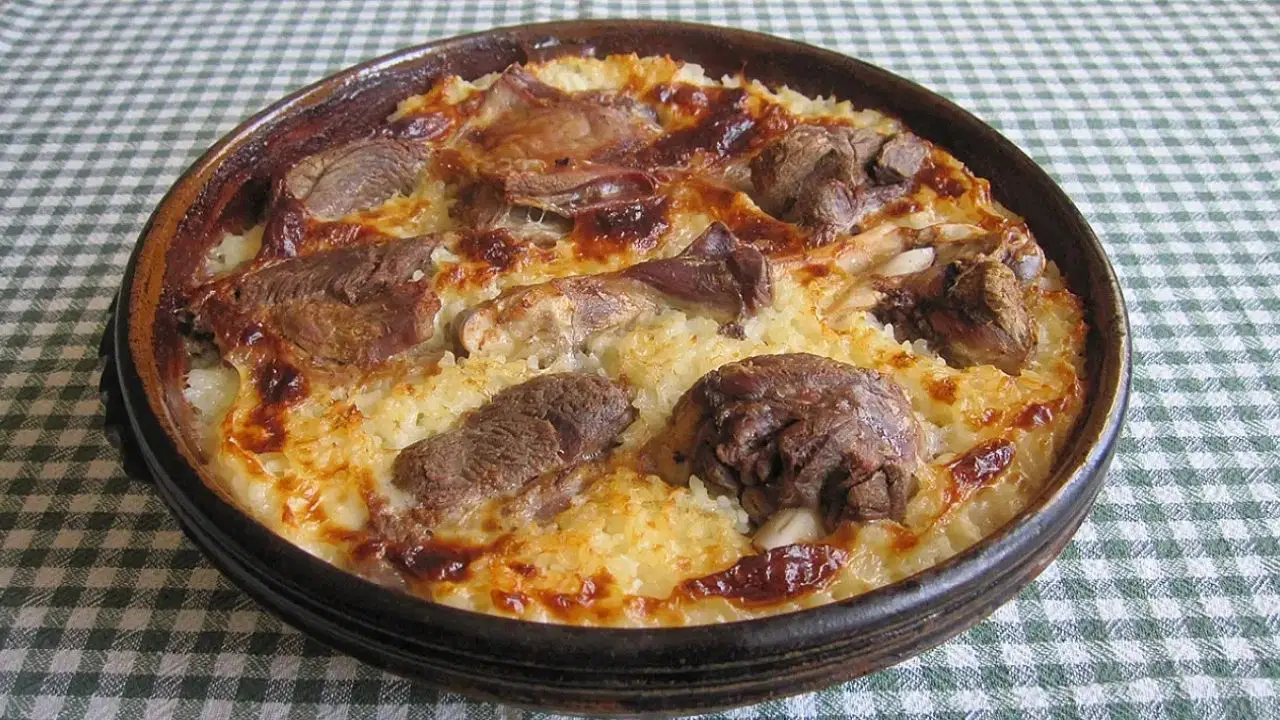 Rumeli'den Osmanlı mutfağına: Elbasan tava tarifi