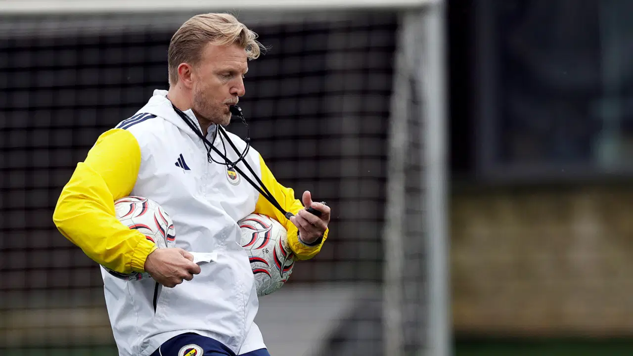 Menajerinden Dirk Kuyt iddiası: 'Önümüzdeki maçlarda iyi iş çıkarırsa...'