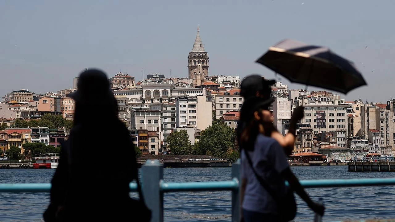 Yaz aylarında kalın giyinmek 'pişik' riskini artırıyor