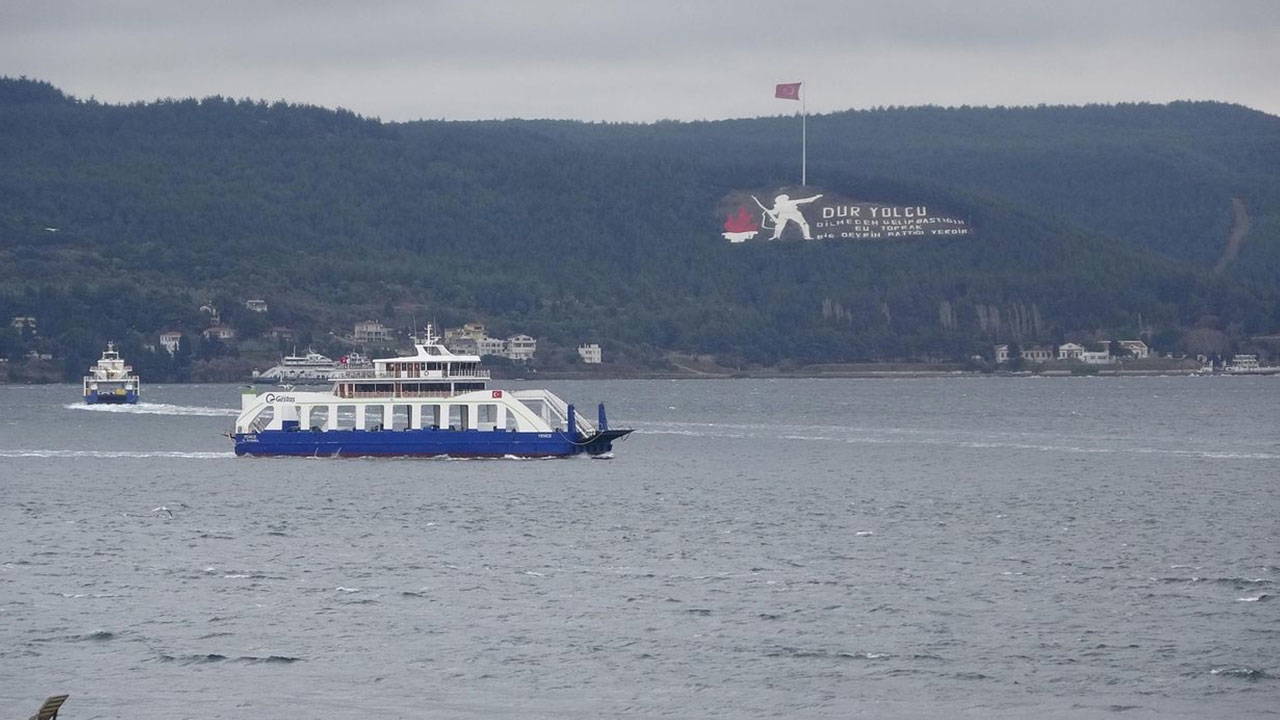 Gökçeada ve Bozcaada feribot seferleri iptal edildi