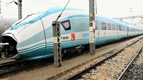 Ankara'daki yüksek hızlı tren kazası davası ertelendi