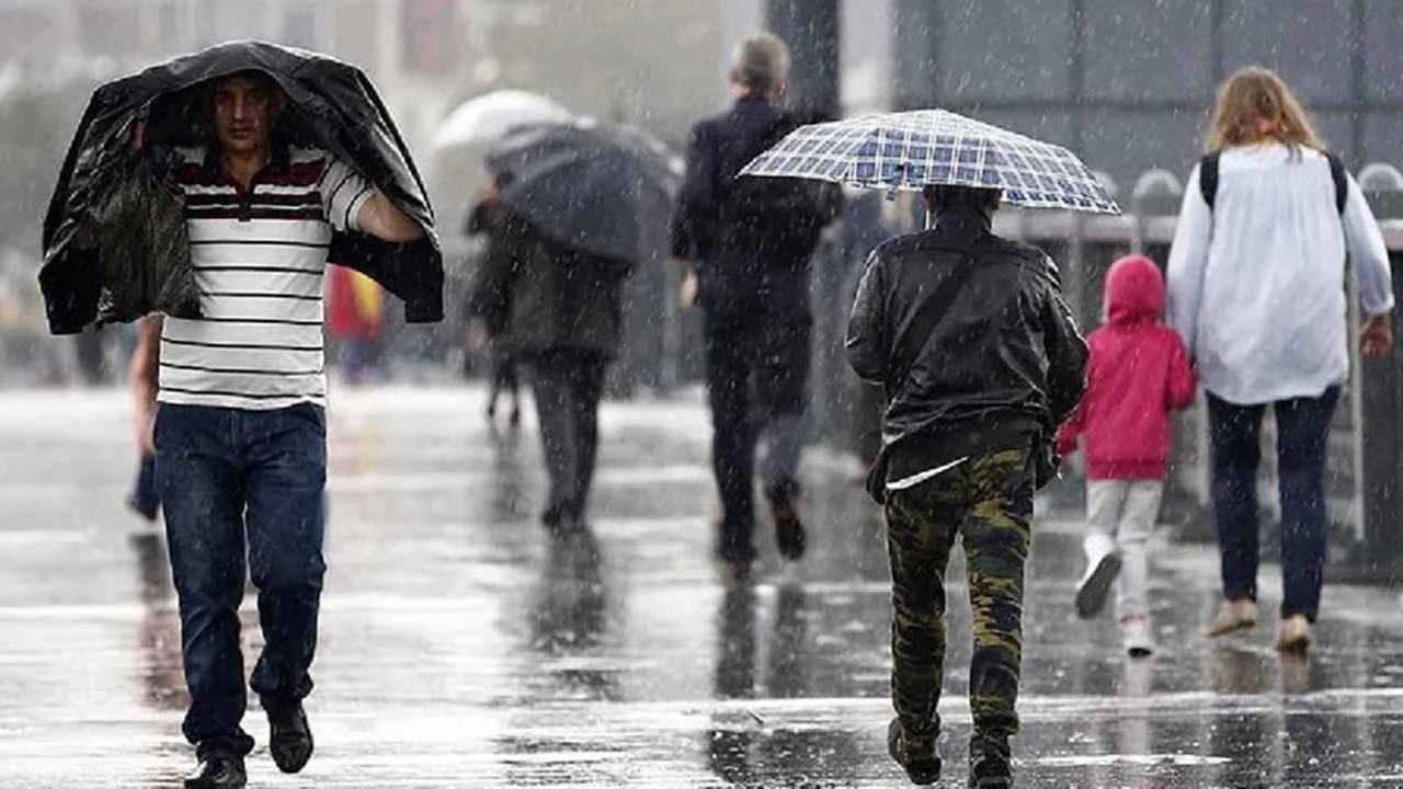 AKOM tarih vererek uyardı: İstanbul'da gök gürültülü sağanak etkili olacak