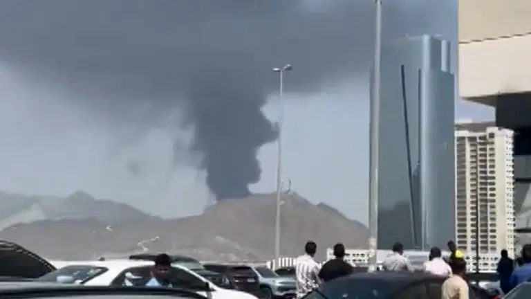 BAE'de düşürülen İHA’nın enkazı yangına yol açtı