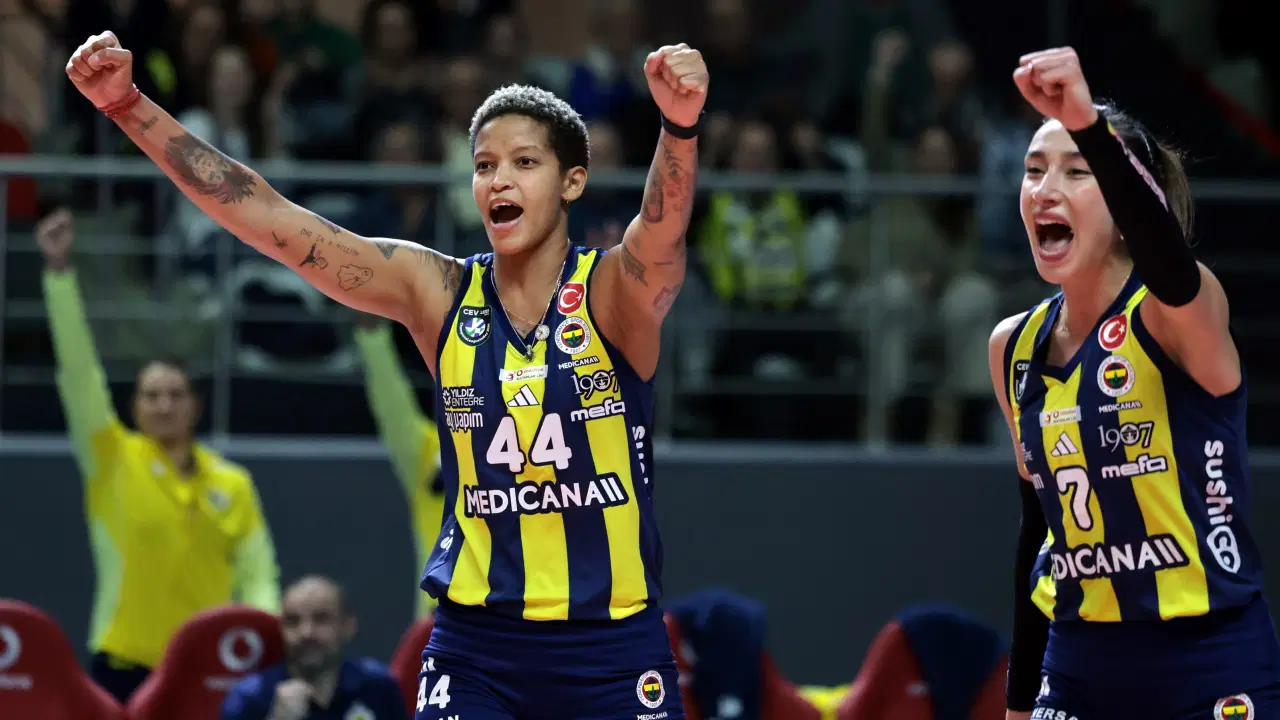 Fenerbahçe kendi evinde Göztepe'yi devirdi!