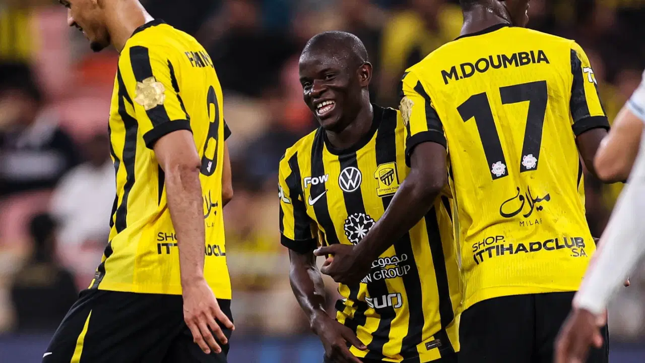 N'Golo Kante yıldızlaştı: Al Ittihad kendi sahasında kazandı!