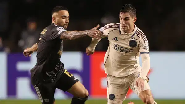 Karabağ kendi evinde kayıp! Ajax bir ilki yaşadı...