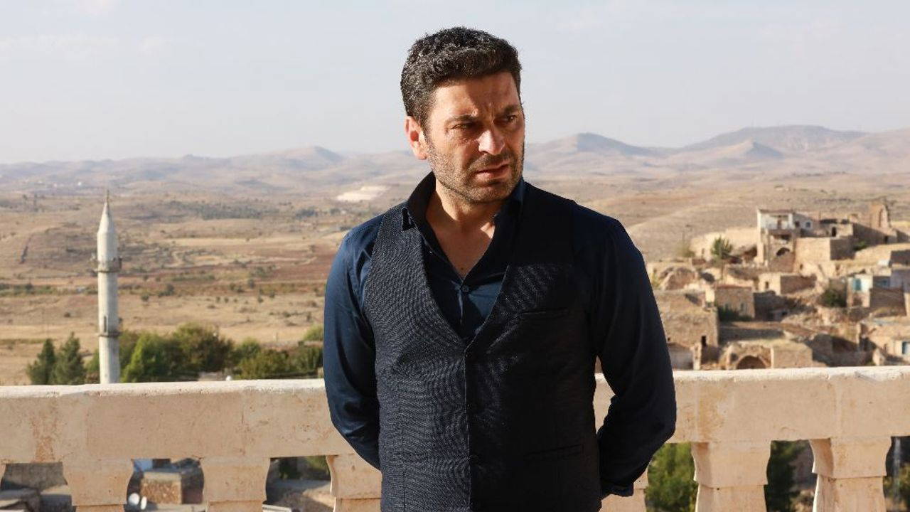 Uzak Şehir'in yıldızı Ozan Akbaba: Midyat'ta dizi çekmek büyük şans