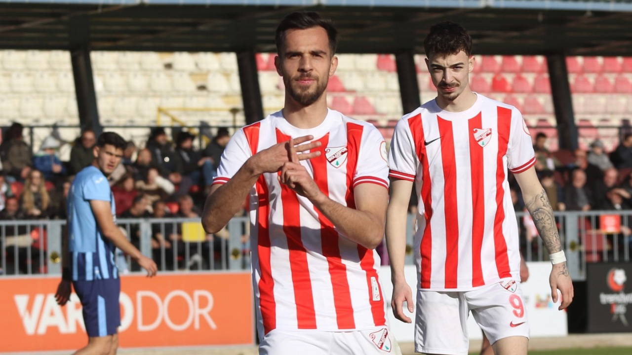 Boluspor farka koştu: Ligde kalmayı garantiledi!