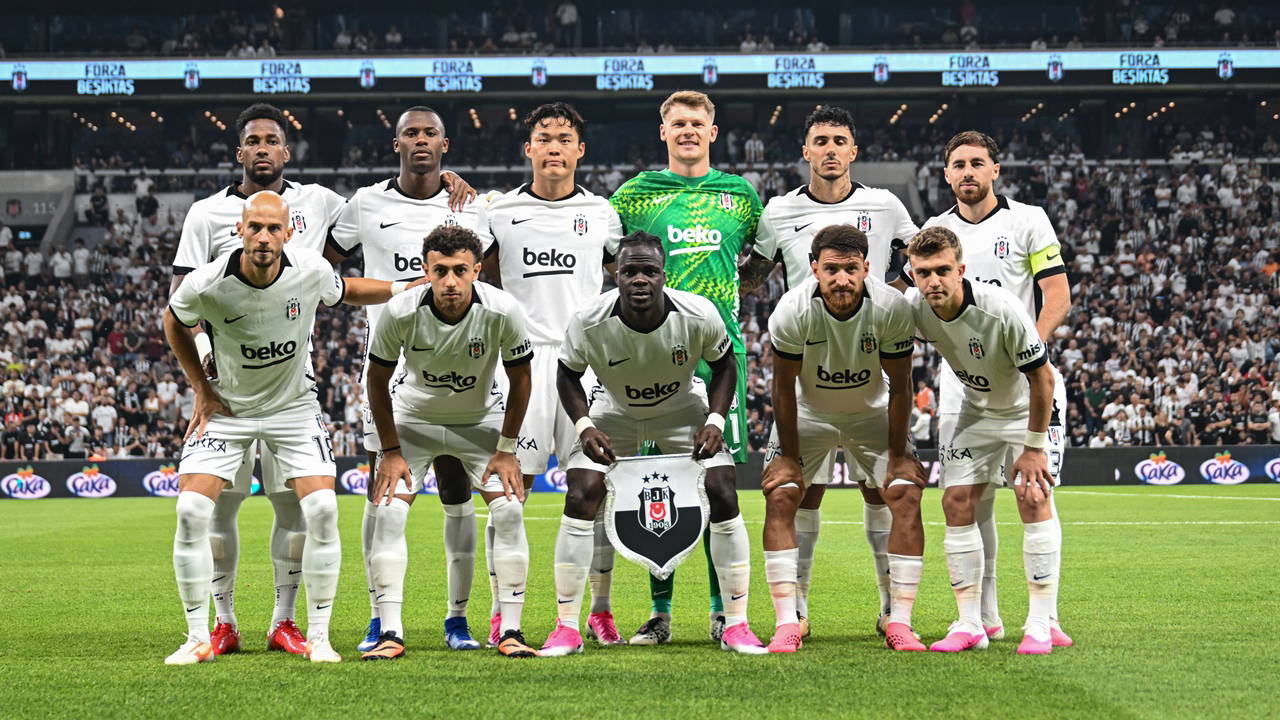 Beşiktaş'ın Midtjylland maçı kamp kadrosu belli oldu