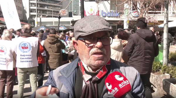 Ankaralı emekliler geçim sıkıntısından dert yandı: Özlem Hanım diyor ki 'Emekli gariban'. Sayenizde gariban olduk