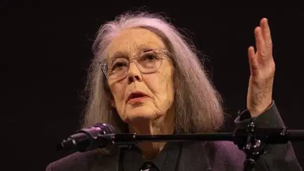 Anne Carson kimdir? 2026 Nobel Edebiyat Ödülü sahibi Anne Carson'ın eserleri.