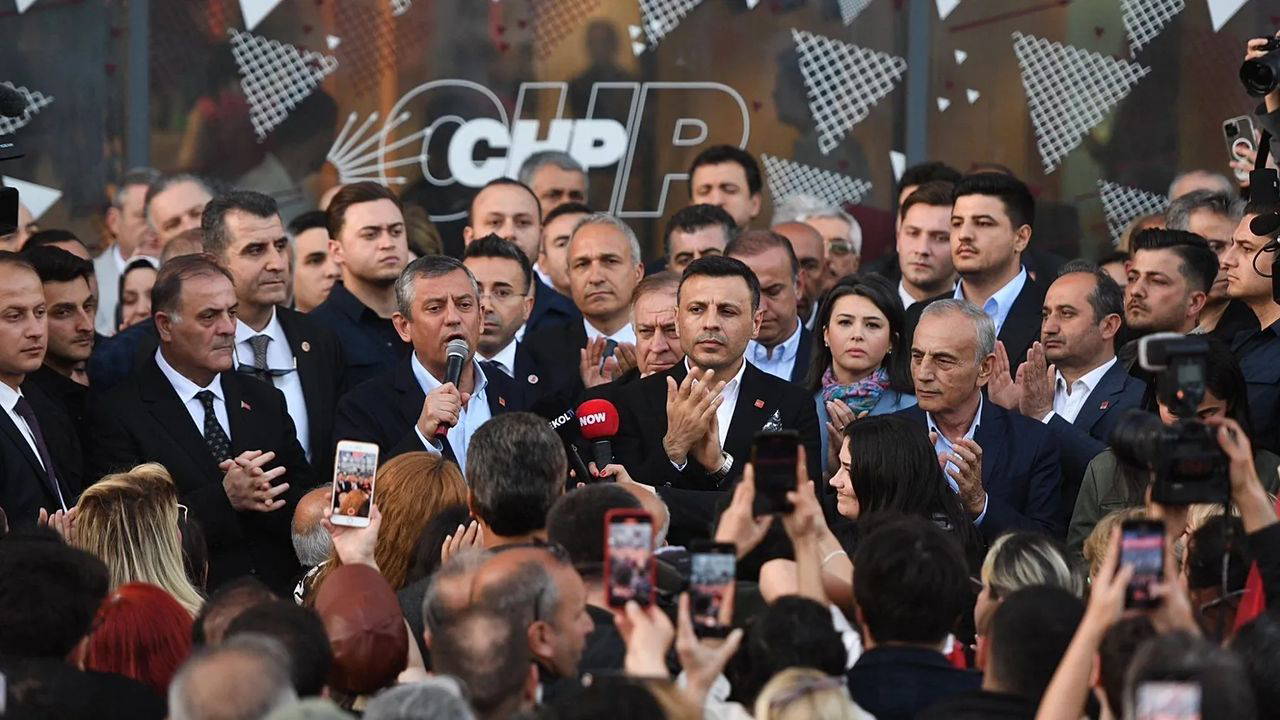 CHP İstanbul il yönetimine 'yargı darbesi': Dünya basınında nasıl yankılandı?