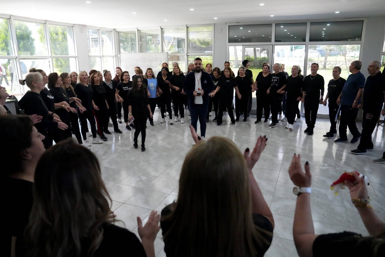 Çukurova’da kültürel miras halk oyunlarıyla yaşatılıyor