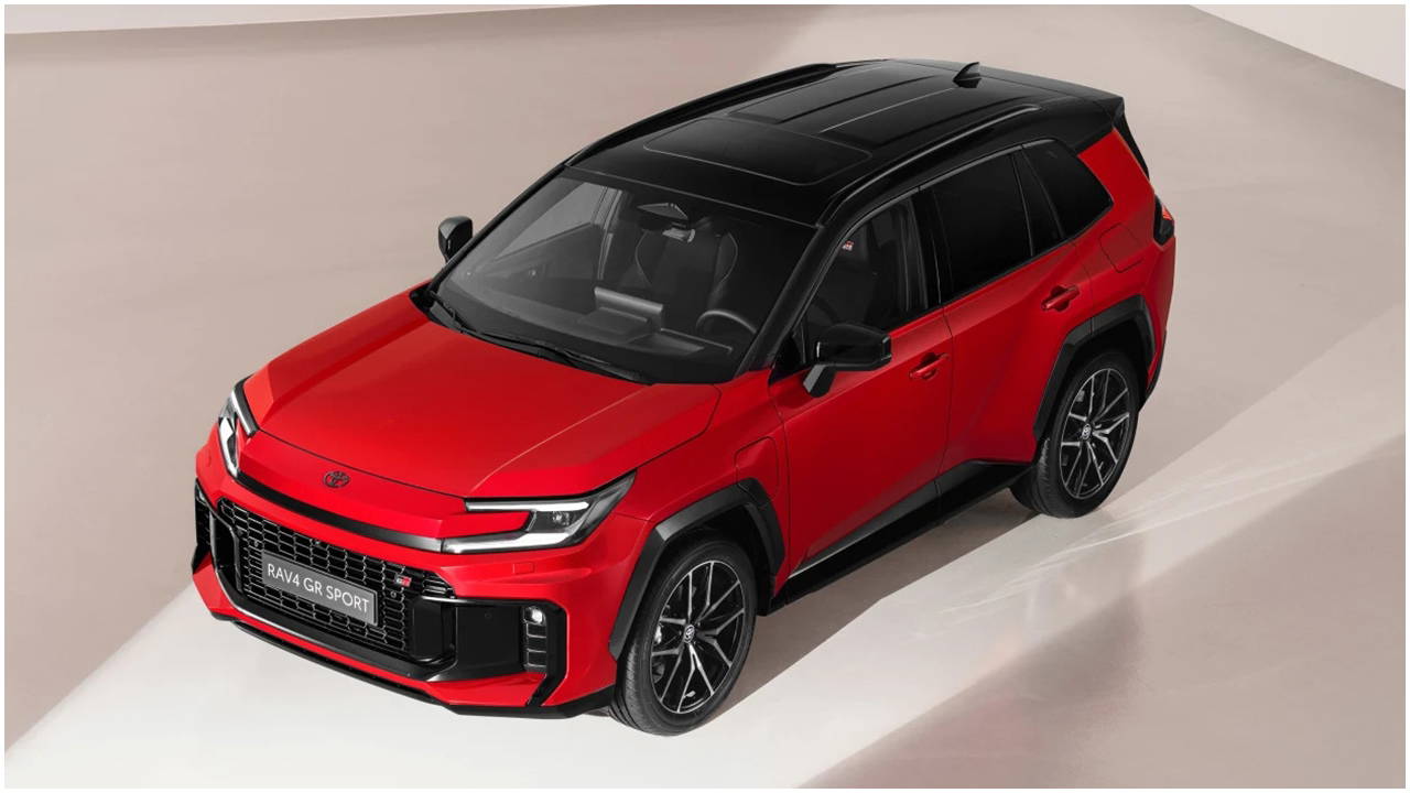 Dünyada en çok satan otomobiller açıklandı: Tesla zirveyi kaybetti! Toyota ilk 10'a damga vurdu...