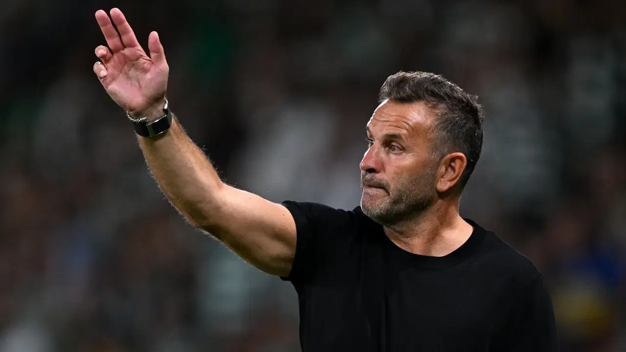 Okan Buruk'tan VAR tepkisi: 'Ben olsam hakemliğini bitiririm'