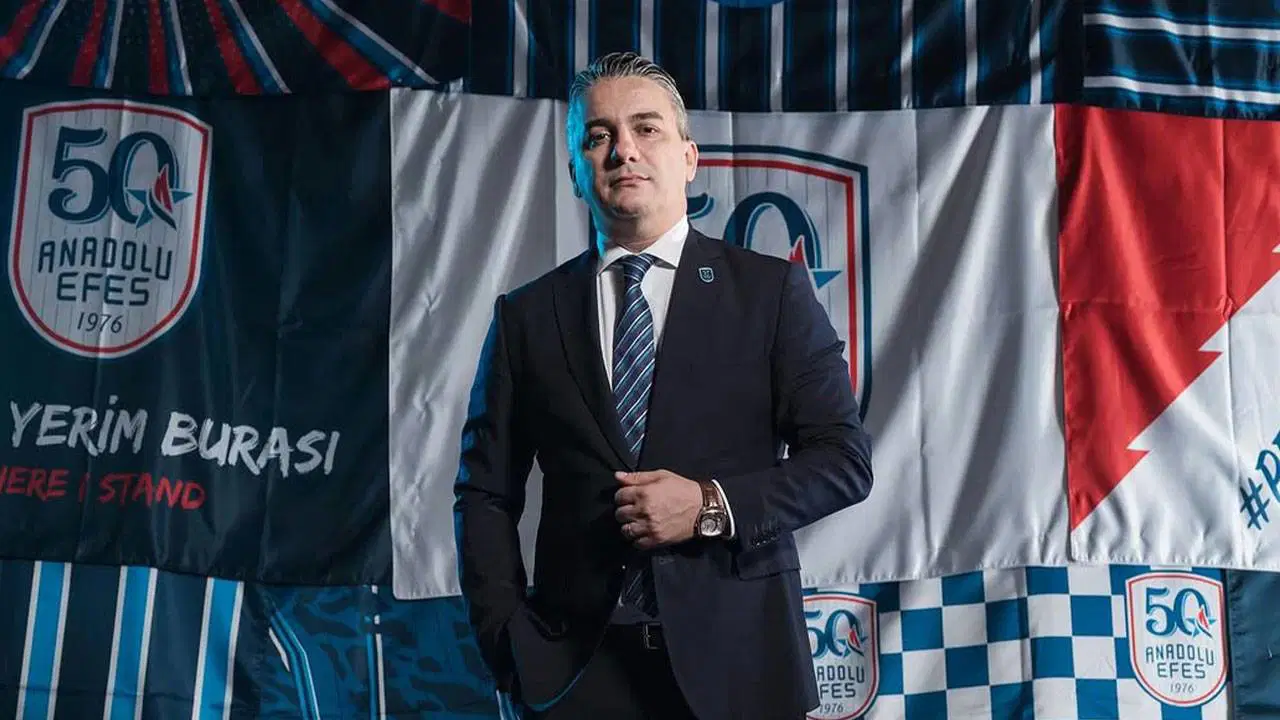 Anadolu Efes'te flaş ayrılık!
