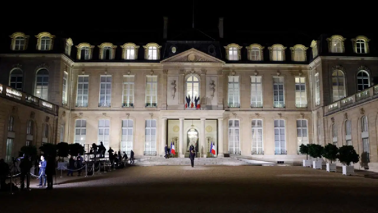 Fransa’da yolsuzluk soruşturması: Cumhurbaşkanlığı Sarayı’na polis baskını