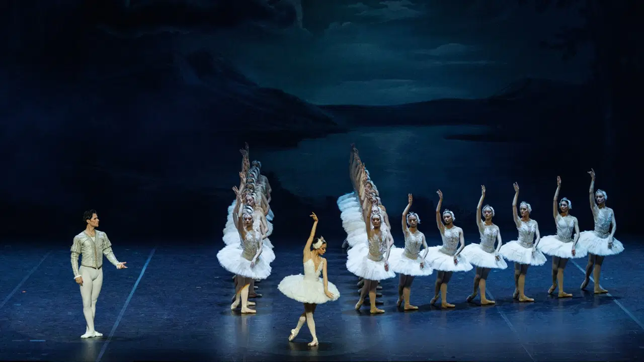 Festival opera ve bale gösterileriyle devam ediyor