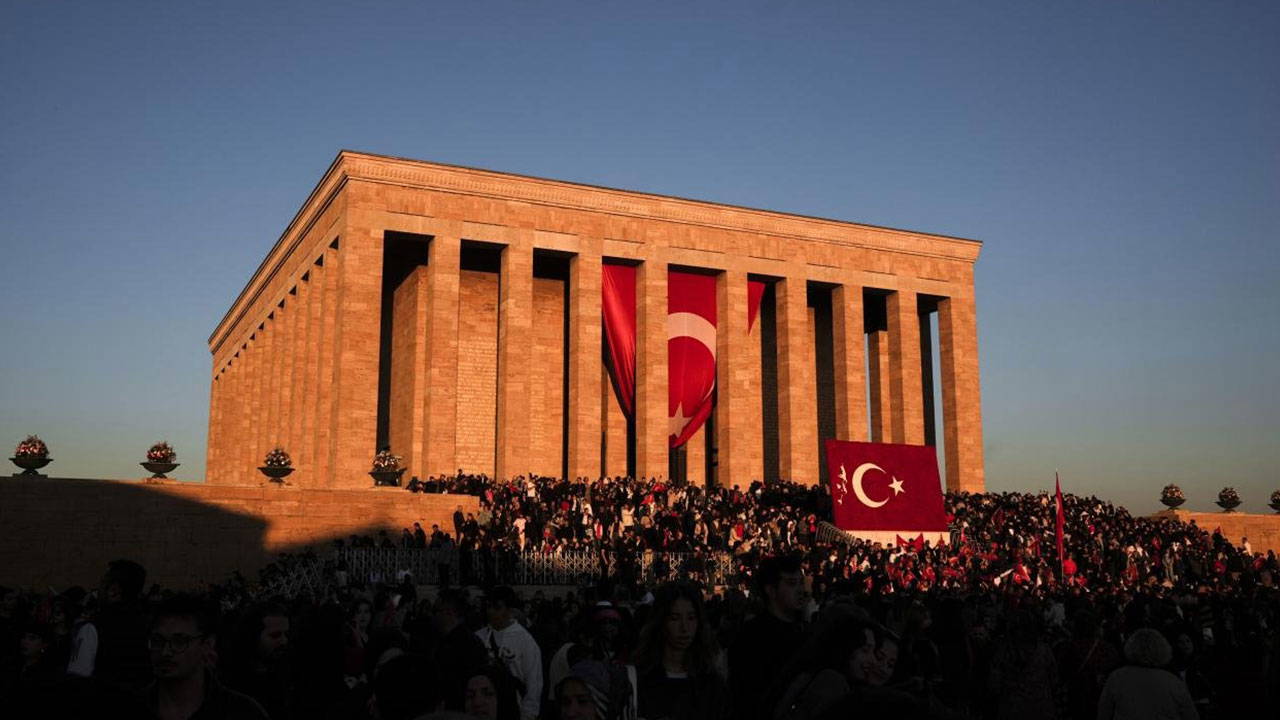 MSB katılım sayısını açıkladı: Yurttaşlar 29 Ekim'de Anıtkabir'deydi 