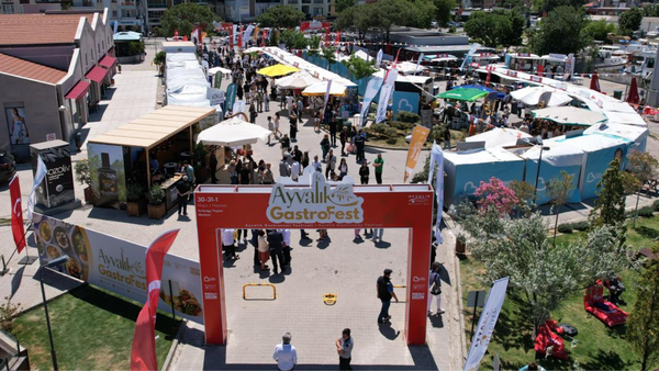 Ayvalık Gastrofest, gastronomi dünyasını buluşturuyor