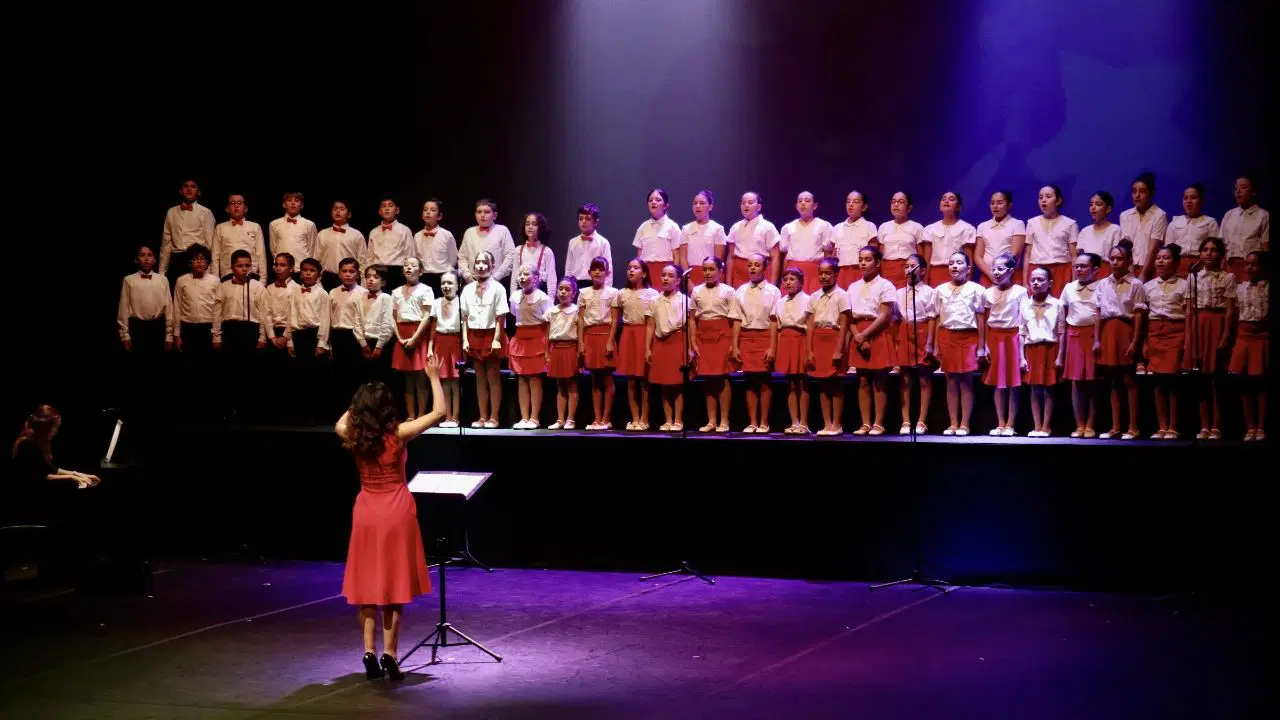 Samsun Devlet Opera ve Balesi Çocuk Korosu Cumhuriyet Bayramı'nda konser verdi