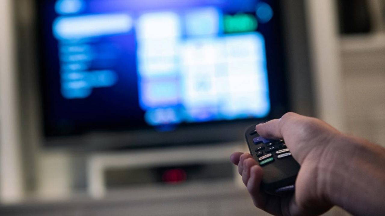 TV yayın akışı 10 Haziran Salı! Hangi kanalda ne var, günün filmleri ve dizileri neler?