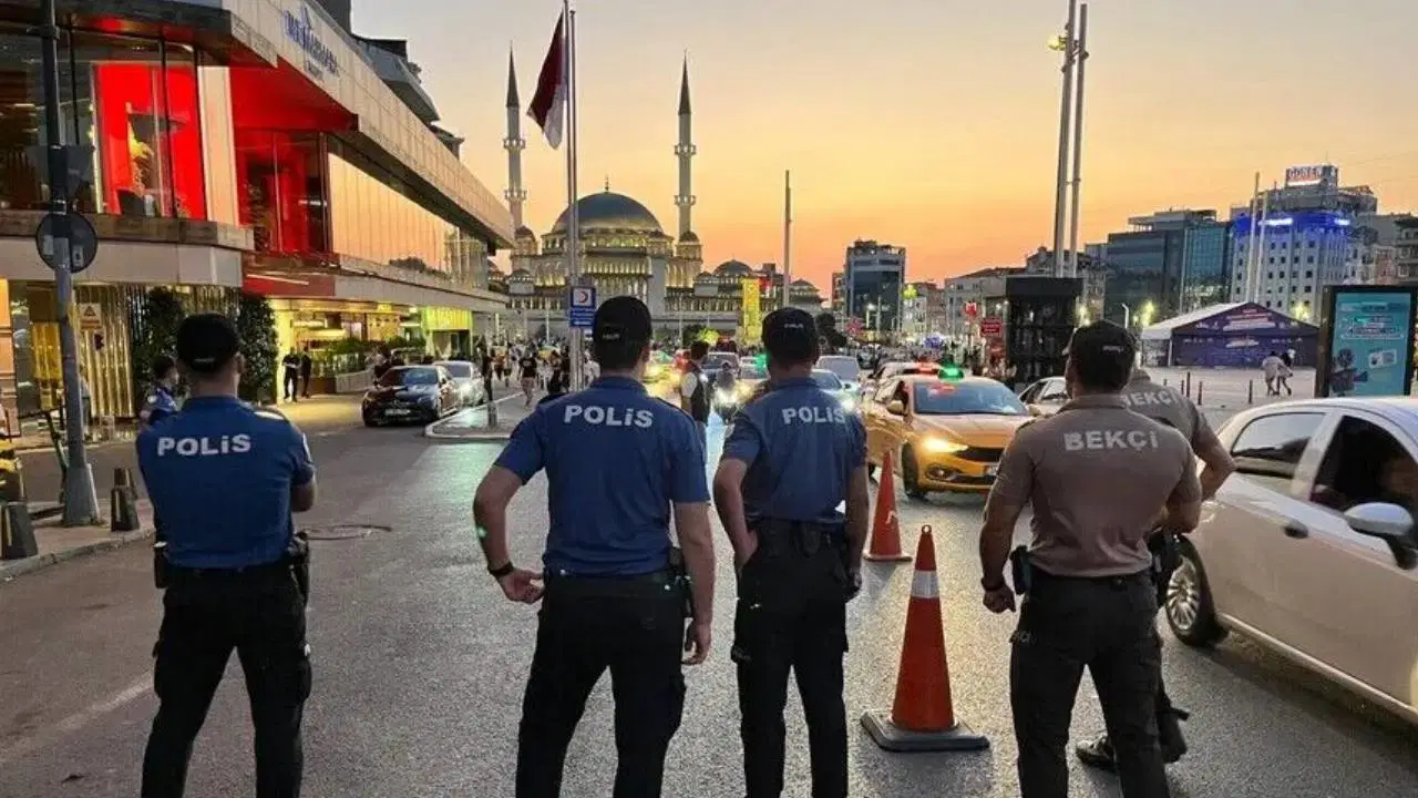 "Huzur İstanbul" operasyonu: 726 kişi yakalandı