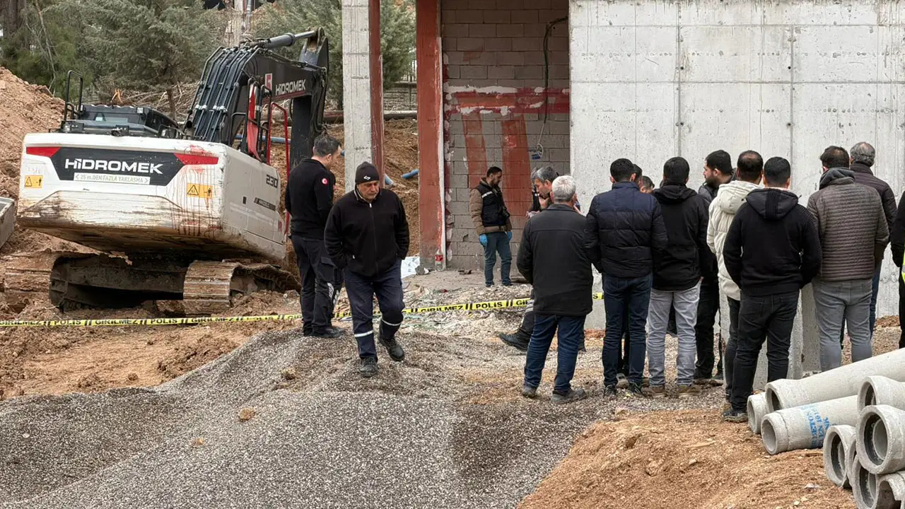 Adıyaman'da iş cinayeti: İş makinesiyle duvar arasında sıkışan işçi öldü
