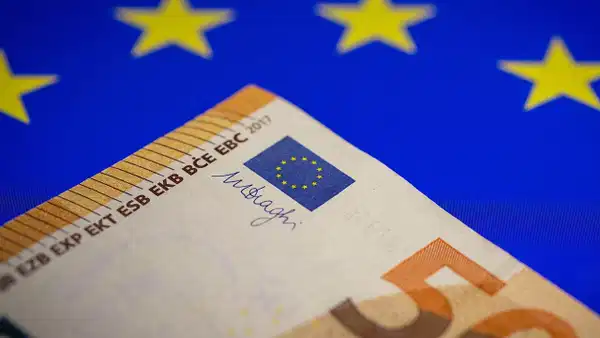 Euro Bölgesi'nde aylık enflasyon eksiye düştü: Haziranda fiyatlar geri çekildi