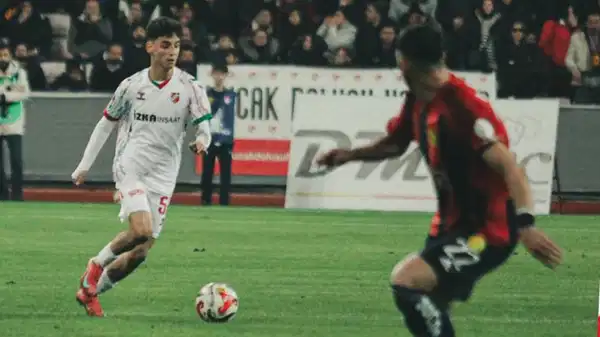 Fenerbahçe ve Trabzonspor ile anılıyordu: Karşıyaka'dan Adem Yeşilyurt kararı!