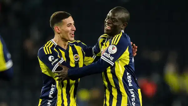 N'Golo Kante Fenerbahçe'nin en iyisi!