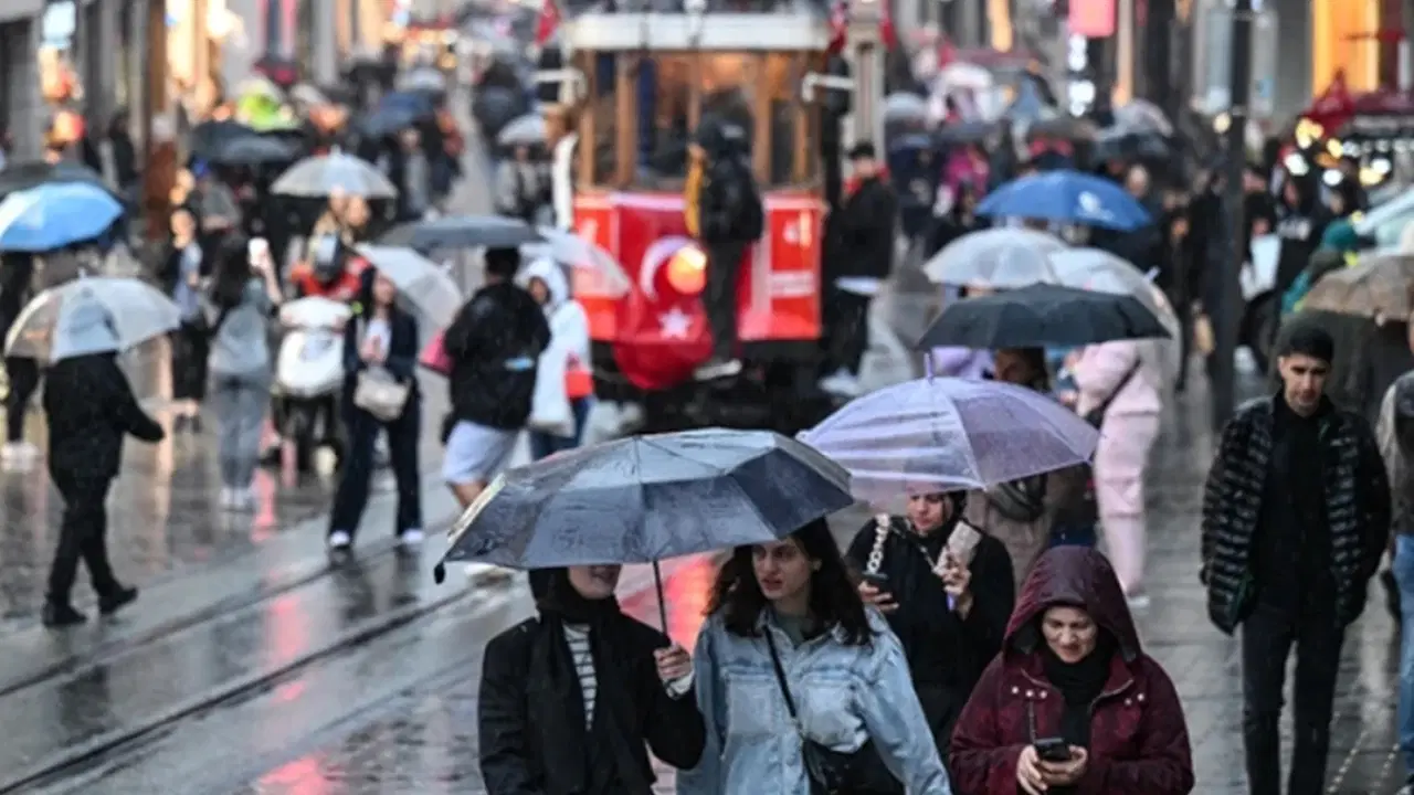 Hava tahminleri paylaşıldı: AKOM'dan İstanbul'a müjde
