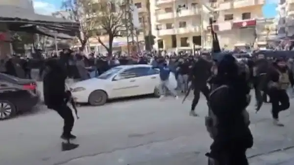 Suriye’deki protestolarda can kaybı! 3 ölü, 57 yaralı
