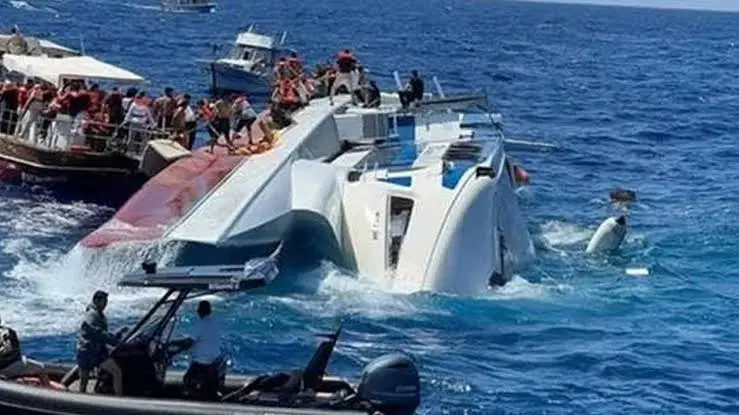 KKTC’deki gemi kazasının ardından cesedine ulaşılan 1'i çocuk 2 kişi toprağa verildi