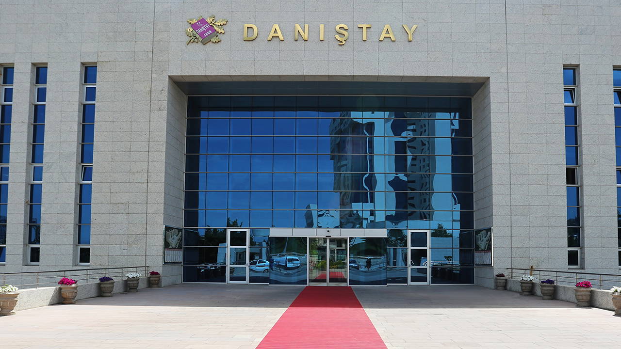 Danıştay'dan kritik 'EYT' kararı: 'Talepte bulunmayan sözleşmeli personel resen emekli edilemez'