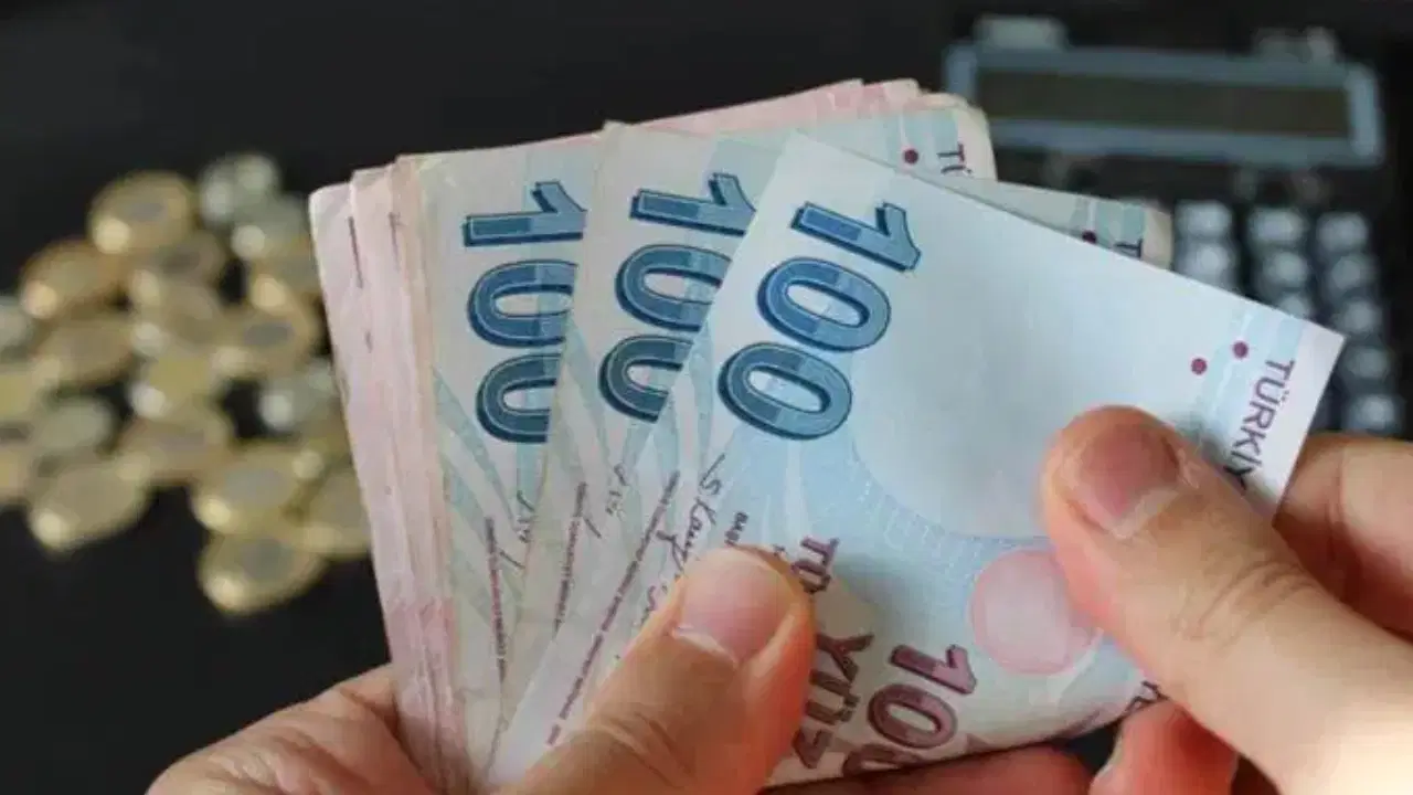 Saray'da kamu işçilerinin beklediği zam görüşmesi: TÜRK-İŞ, resmi olmayan yüzde 22’lik teklifi kabul etmedi