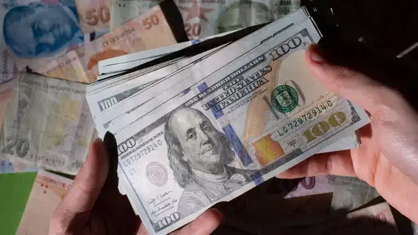 2027'de dolar/TL ne kadar olacak? Yabancı bankalar yeni kur tahminlerini yayımladı...
