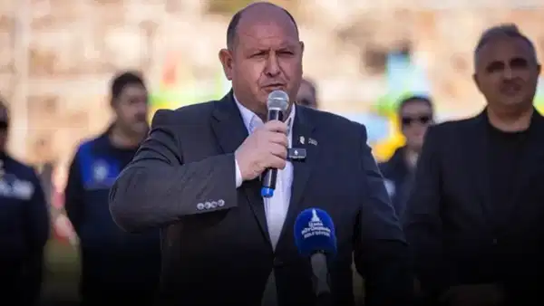 Tutuklanan Menderes Belediye Başkanı İlkay Çiçek'ten istifa kararı: 'Partim tarafından lekelendim'