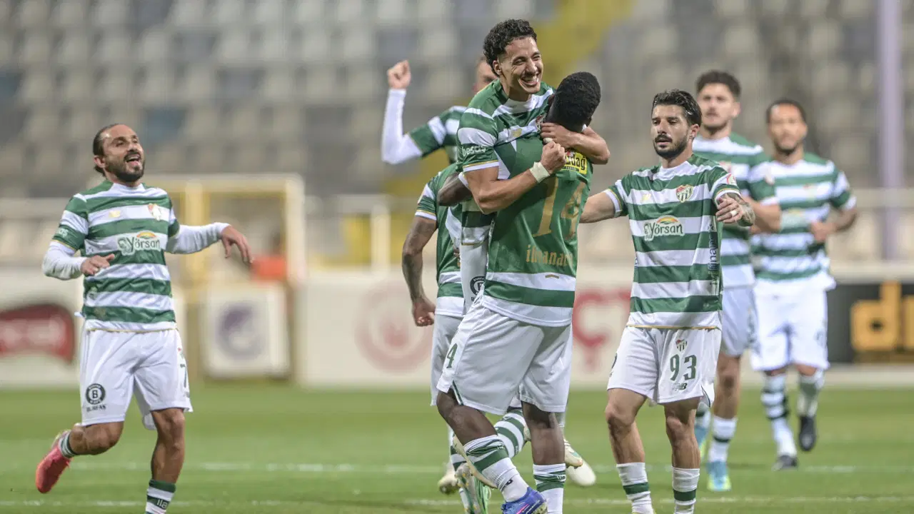 Kelechi Iheanacho seriye devam etti: Bursaspor 6 gollü maçta kazandı!