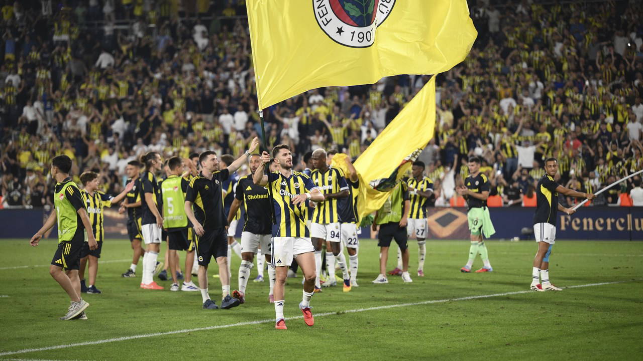 Dünya basınında gündem Fenerbahçe'nin zaferi: 'Mourinho'nun takımı geri döndü'
