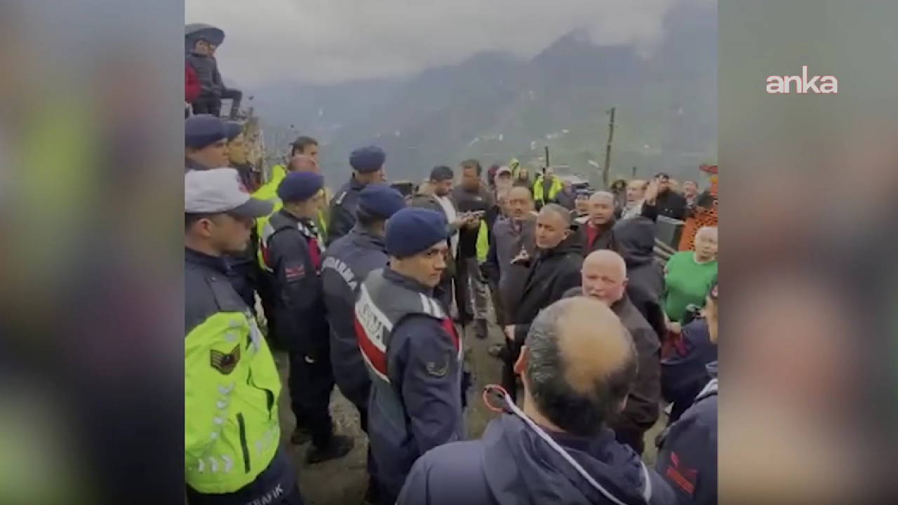 Alagöz'ün ısrarı jandarma ile köylüleri karşı karşıya getirdi: Köylüler Alagöz'e bir kez daha geçit vermedi