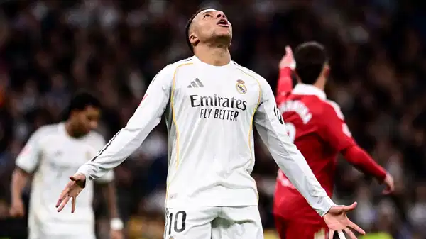 Kylian Mbappe'den Real Madrid'e kötü haber!