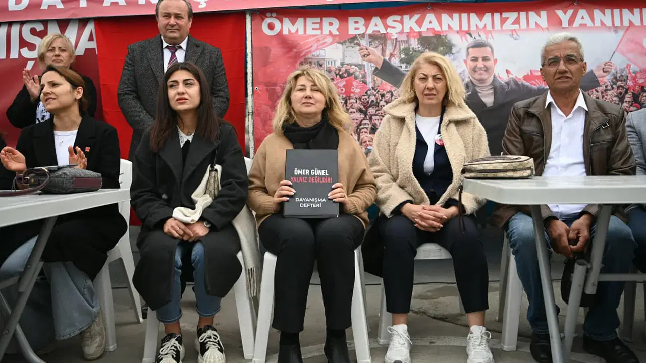 Tutuklu Belediye Başkanı Ömer Günel’in eşi: Başkanımız aramıza dönecek