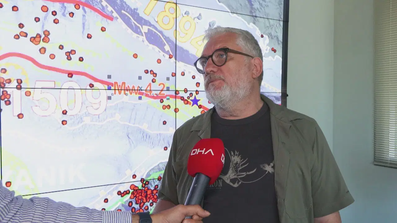 Prof. Dr. Cenk Yaltırak'tan 'deprem' değerlendirmesi: '5 veya 6 büyüklüğüne ulaşırlarsa...'